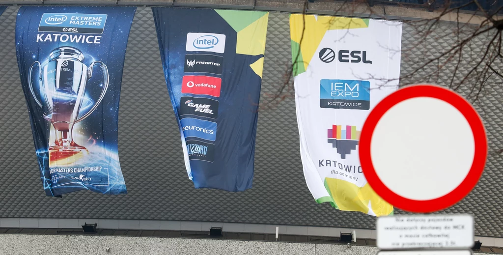 Pomimo starań organizatorów niestety, nie udało się wpuścić do Spodka publiczności