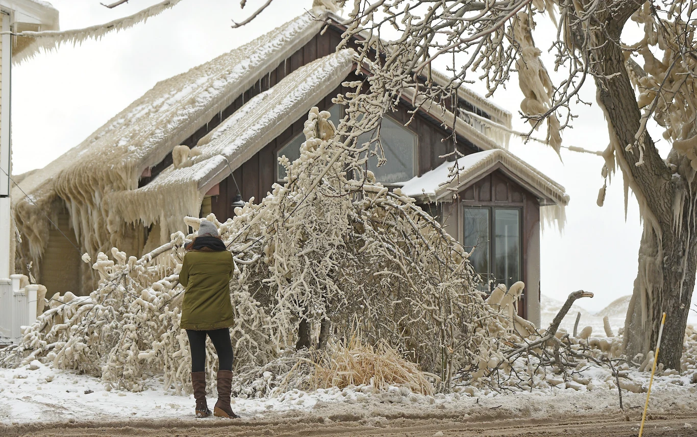 Jego słowom wtóruje Lise Kreuder, która twierdzi, że tak źle nie było od lat 70. Razem z resztą mieszkańców modli się o lepszą pogodę.