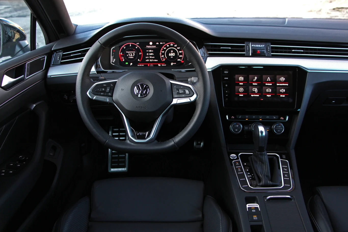 Volkswagen Passat Variant 2.0 TDI R-Line Edition
