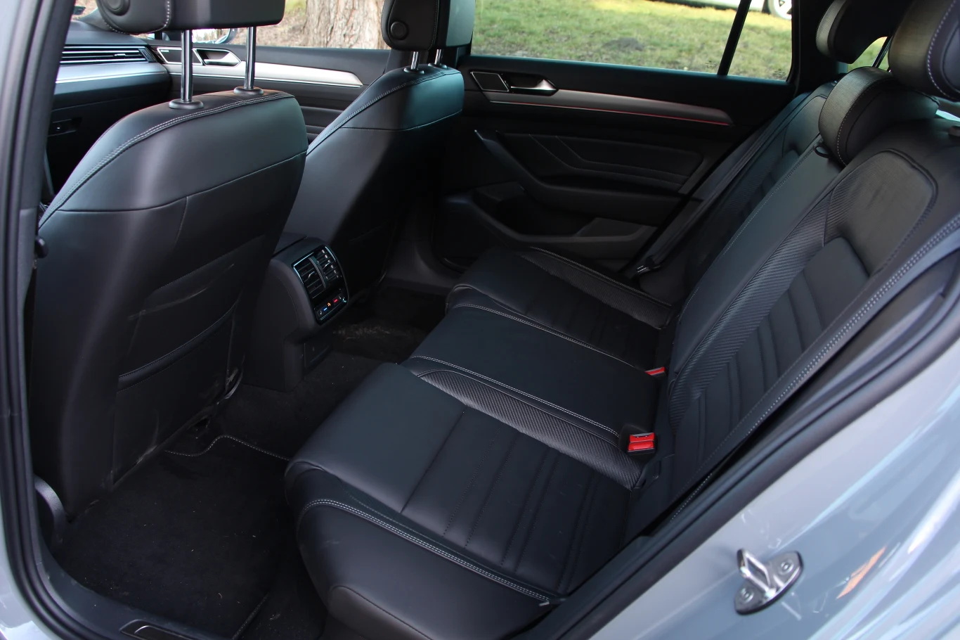 Volkswagen Passat Variant 2.0 TDI R-Line Edition