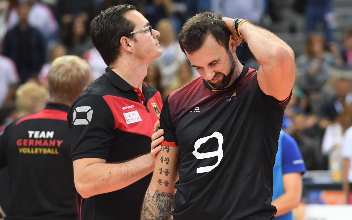 Gyorgy Grozer (numer 9)