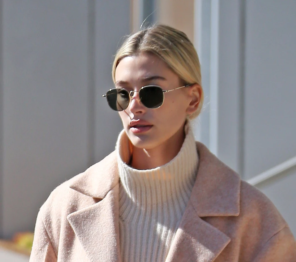 Hailey Bieber nie należy do zwolenniczek czasochłonnych zabiegów upiększających