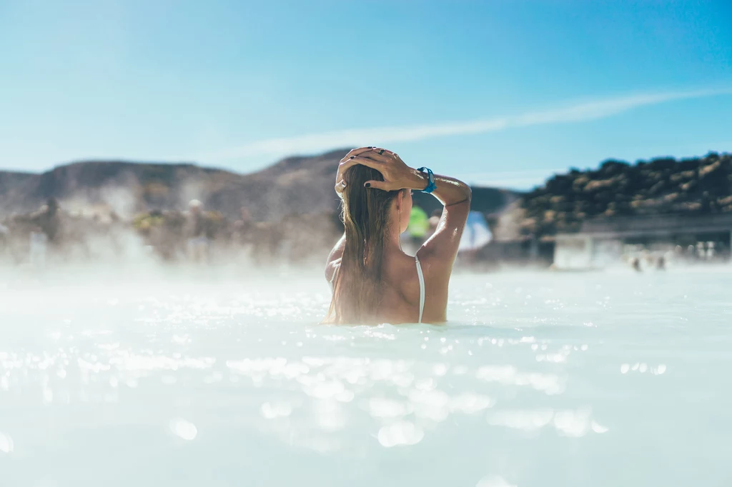 Wielu Islandczyków codziennie korzysta z kąpieli w ciepłych źródłach