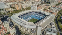 Kolejne ciekawe miejsca to stadion Santiago Bernabéu, Park Retiro oraz Muzeum Prado. 