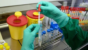 Test na koronawirusa, zdj. ilustracyjne