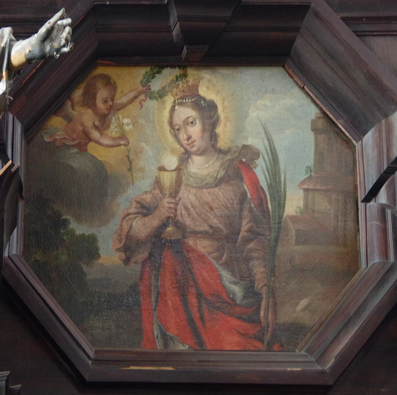 Święta Barbara z Nikomedii to męczenniczka uznawana za patronkę dobrej śmierci. To do niej wierni kierowali swe modlitwy w czasach walki z epidemią. Urodzona w pogańskiej rodzinie wbrew woli ojca przeszła na chrześcijaństwo. Rozwścieczony mężczyzna doniósł na córkę do władz, a ta została skazana na śmierć w męczarniach. Na zdjęciu malowidło przedstawiające św. Barbarę w Bazylice Nawiedzenia Najświętszej Maryi Panny w Świętej Lipce.