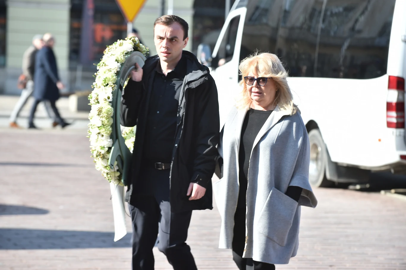 Nina Terentiew na pogrzebie Pawła Królikowskiego