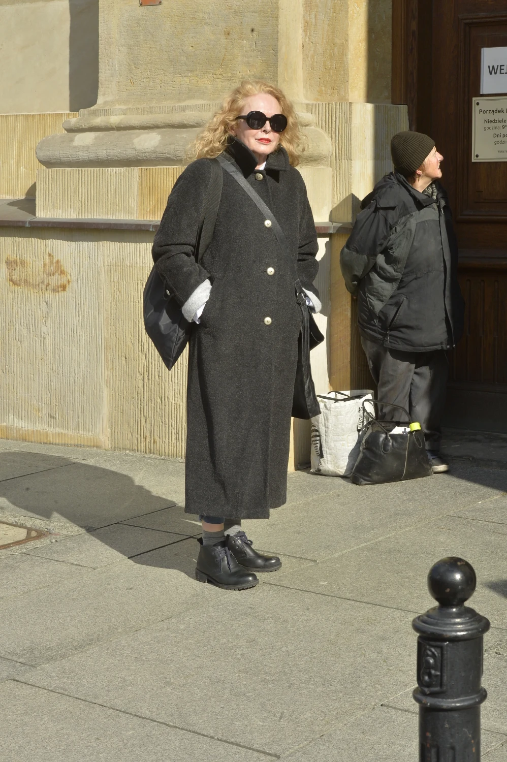 Katarzyna Walter na pogrzebie Pawła Królikowskiego