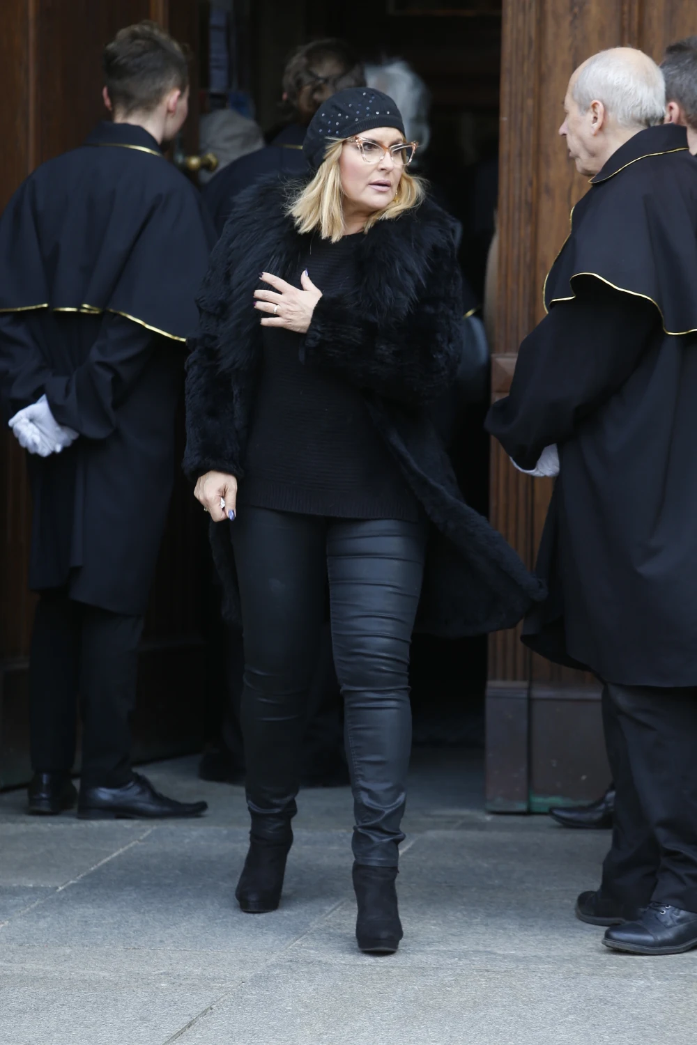 Katarzyna Skrzynecka na pogrzebie Pawła Królikowskiego