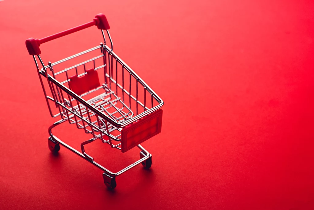 Tesco zwolni ze sklepu w Puławach około 50 osób pracujących na stanowiskach podstawowych i 10 osób sprawujących nadzór nad pracownikami