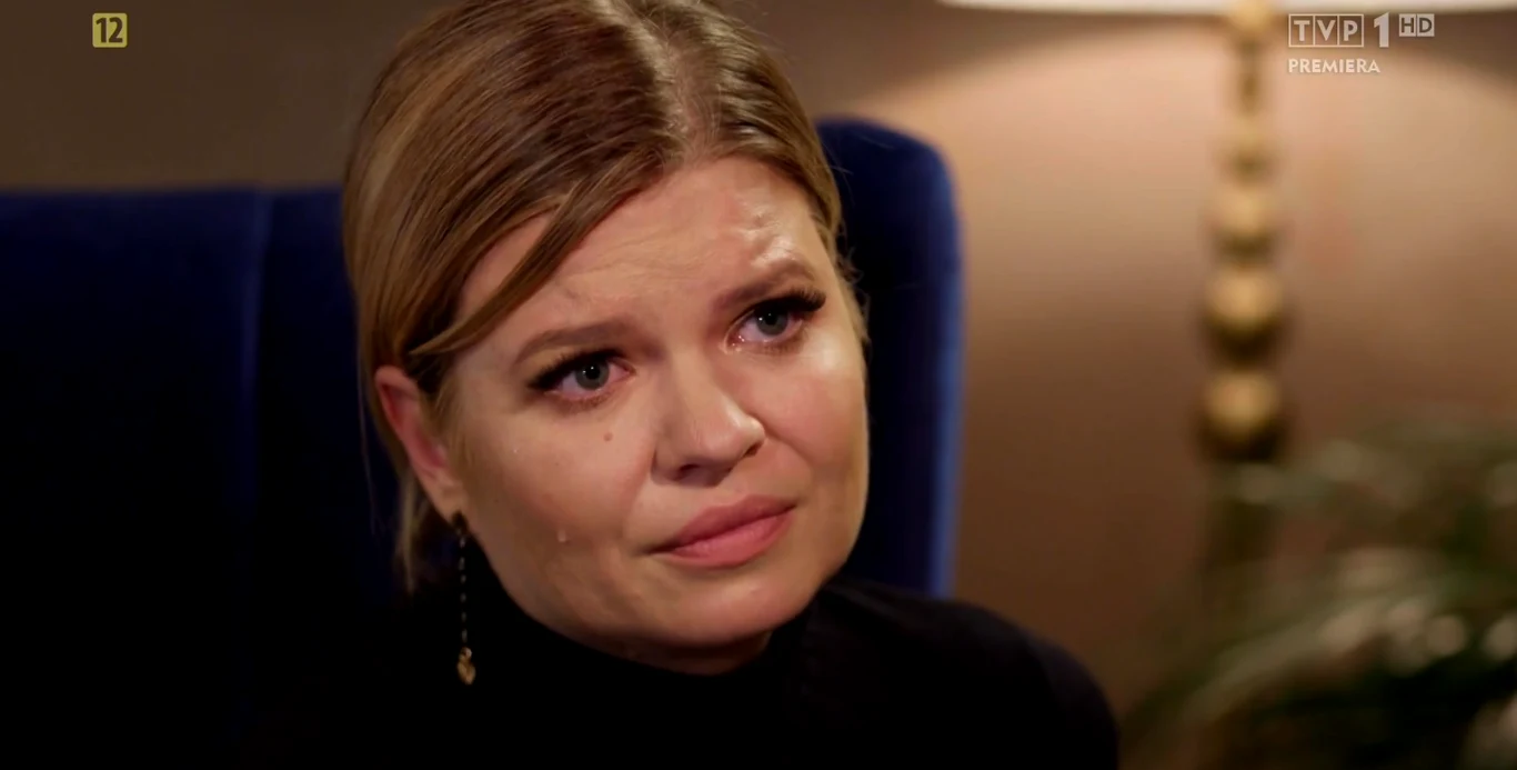 Zapłakana Marta Manowska w rozmowie z Wojtkiem (screen z 10. odcinka)