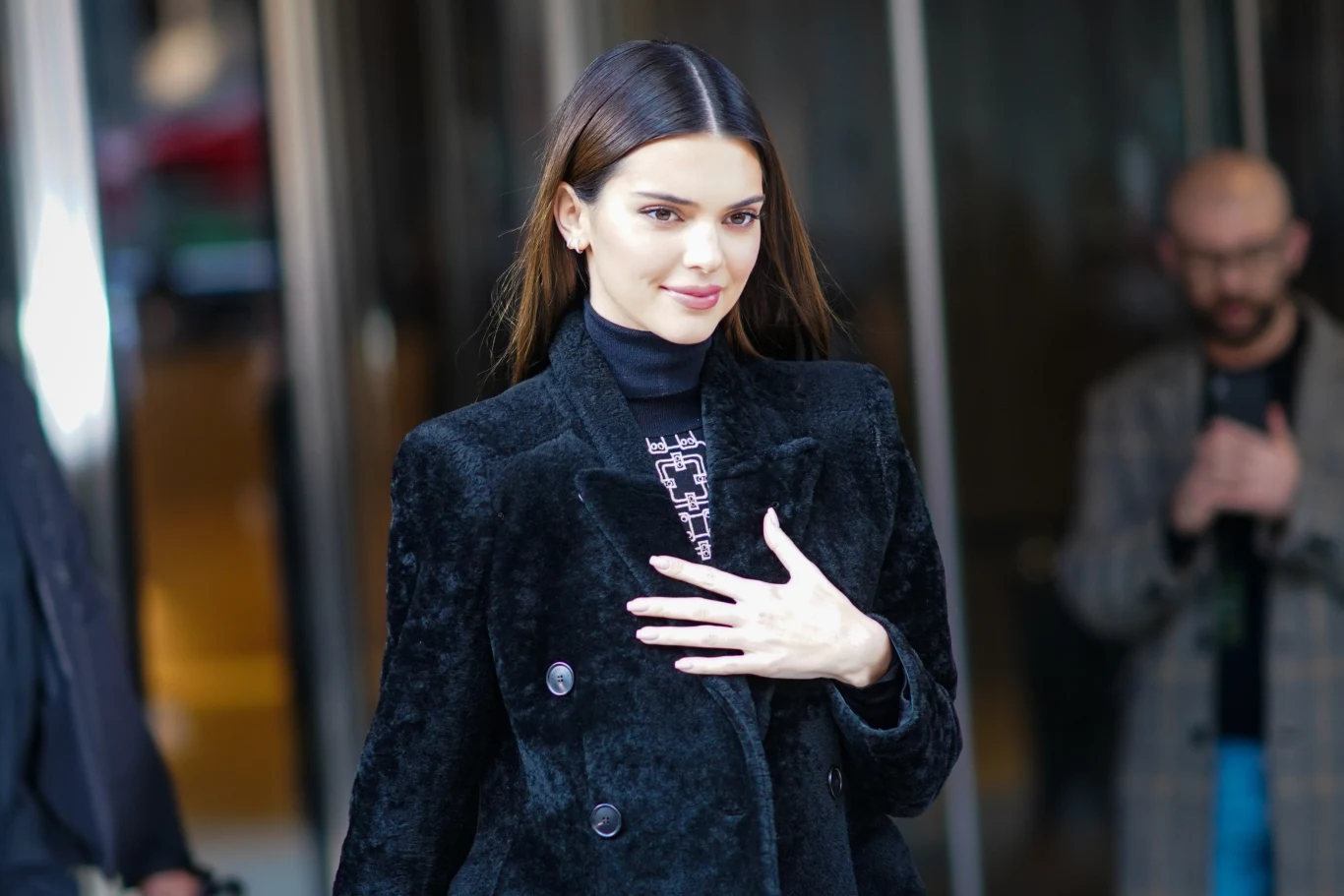 Kendall Jenner zaskoczyła fanów nową fryzurą Kendall Jenner zaskoczyła fanów nową fryzurą