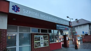  Szpital Wojewódzki w Szczecinie przy ul. Arkońskiej, gdzie znajduje się dwoje pacjentów, u których po powrocie z Włoch potwierdzono zarażenie koronawirusem