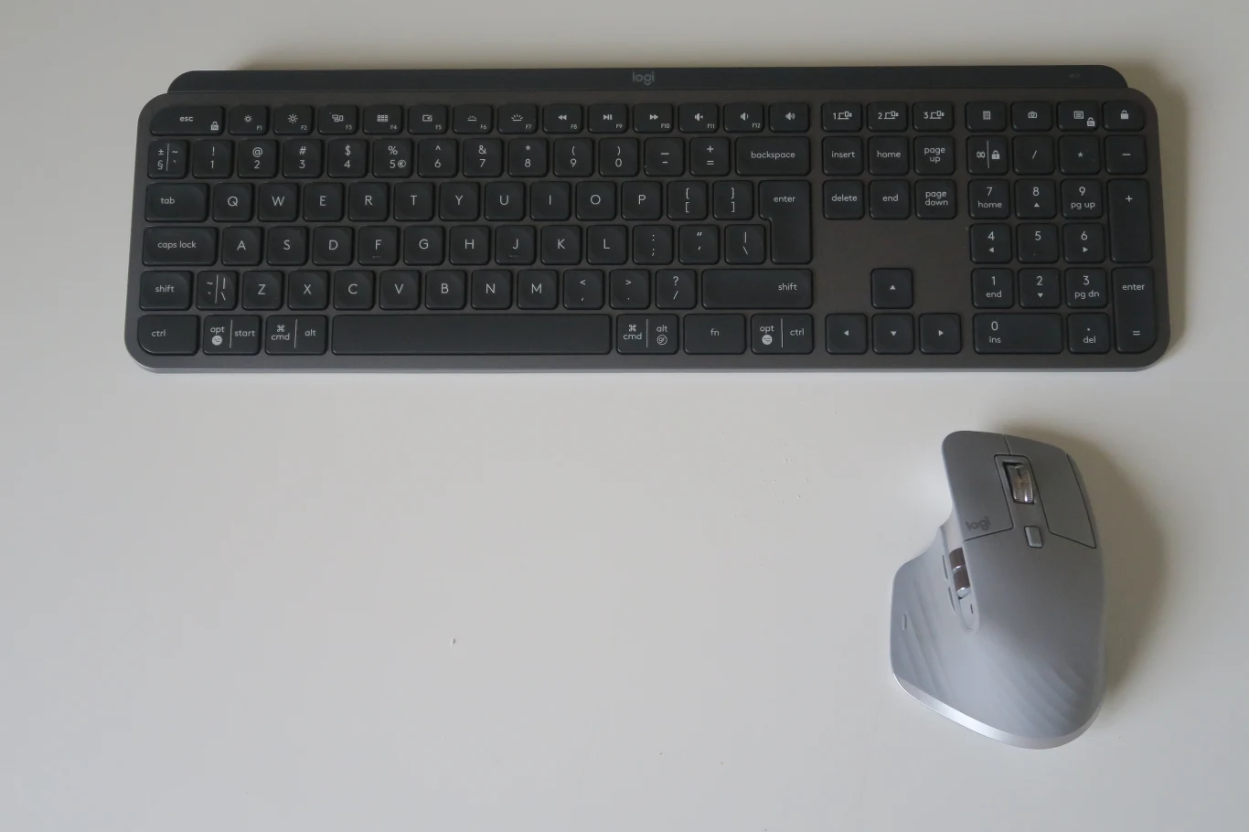 Logitech MX Keys Logitech MX Keys