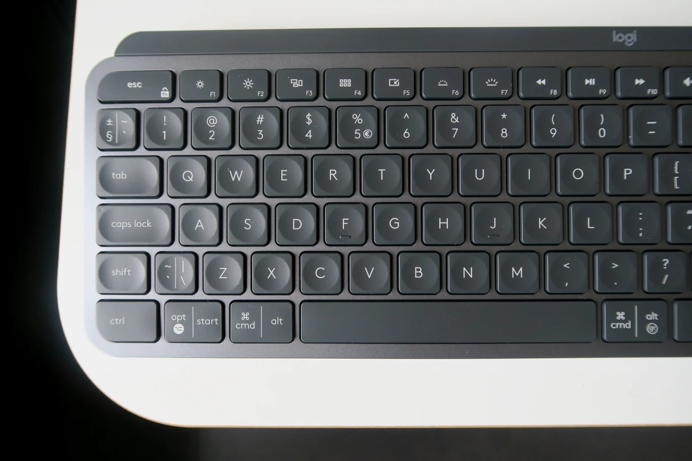 Logitech MX Keys Logitech MX Keys