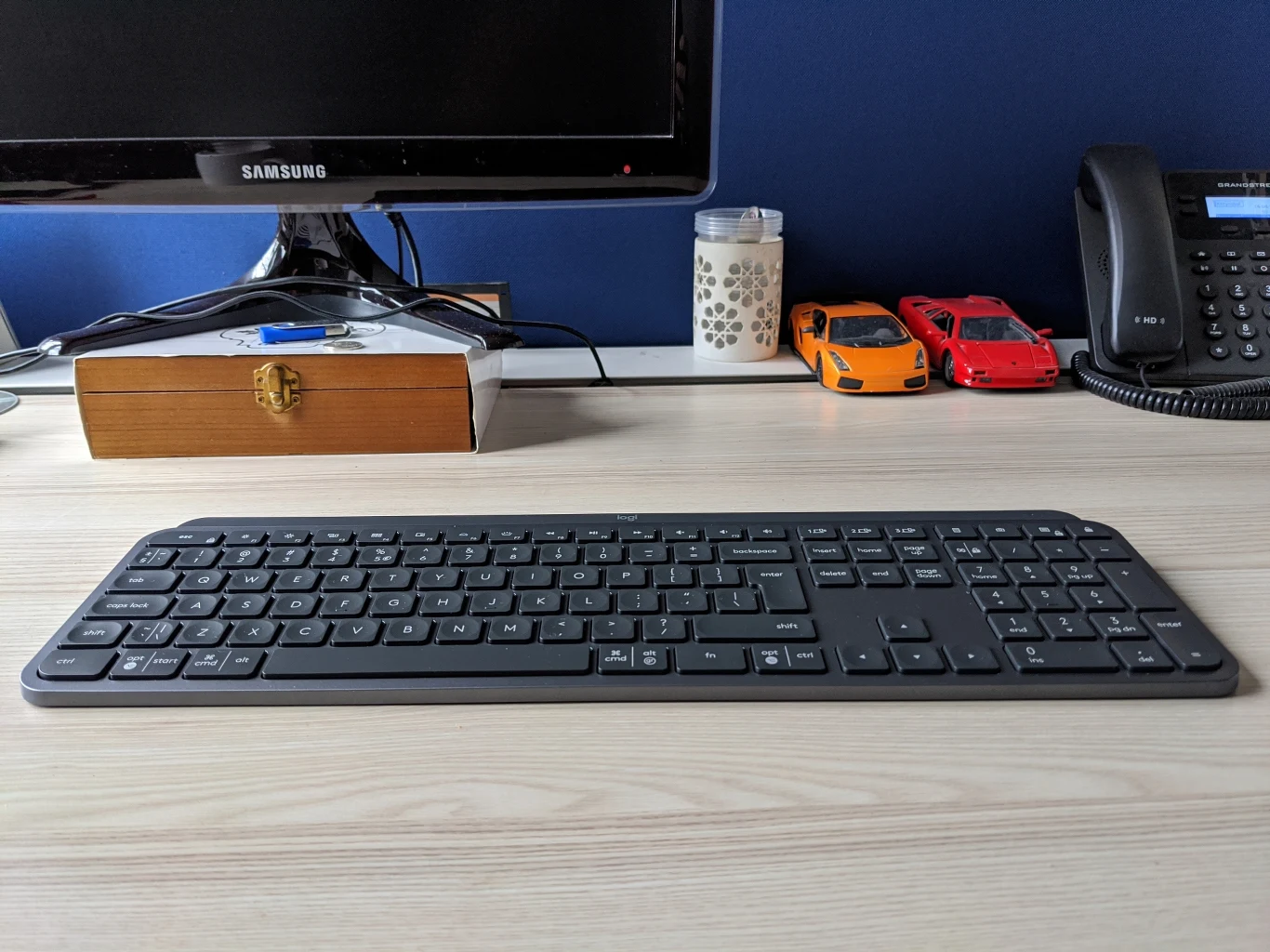 Logitech MX Keys Logitech MX Keys