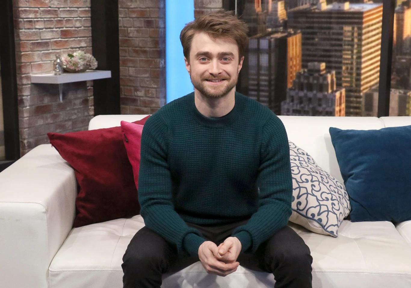 Daniel Radcliff mierzy 165 cm wzrostu. Daniel Radcliff mierzy 165 cm wzrostu.