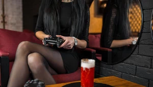 Tego jeszcze nie było. Nie chcesz grać sam? Teraz możesz wynająć... gamingową partnerkę