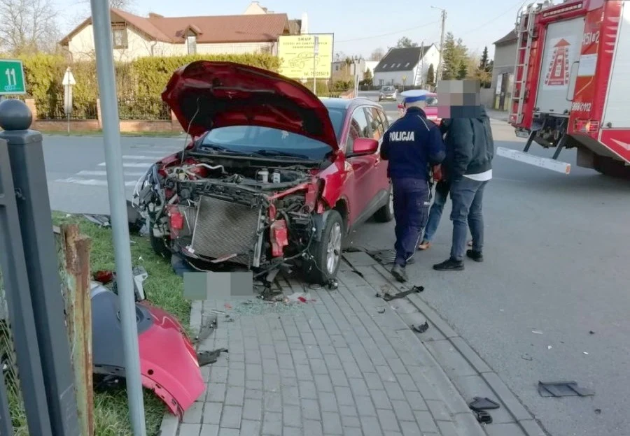 Rozbity został samochód przypadkowego kierowcy. OC nie działa, gdy sprawca nie ma prawa jazdy Rozbity został samochód przypadkowego kierowcy. OC nie działa, gdy sprawca nie ma prawa jazdy