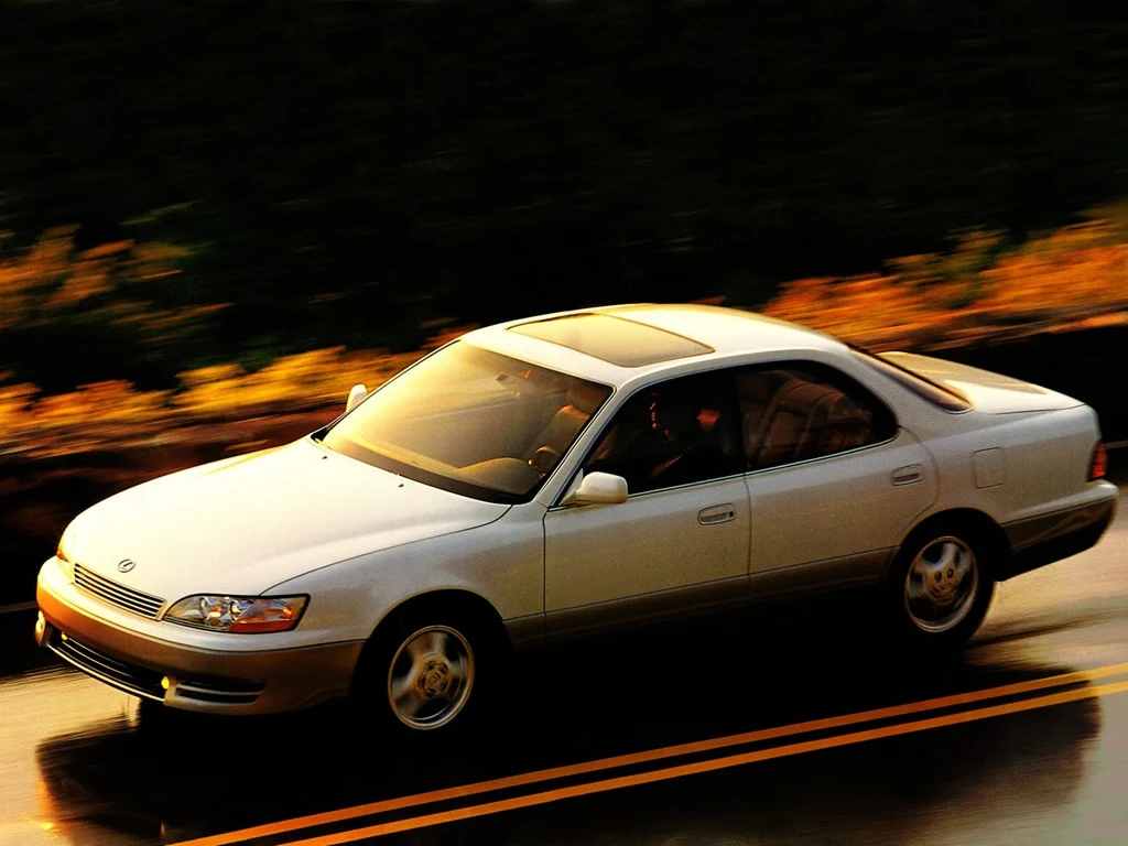 Lexus ES