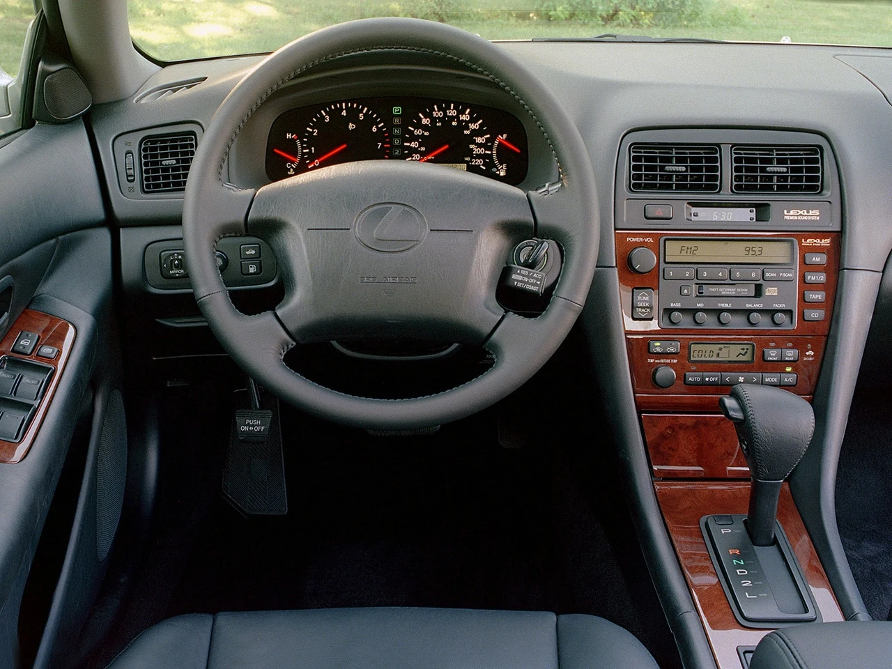 Lexus ES