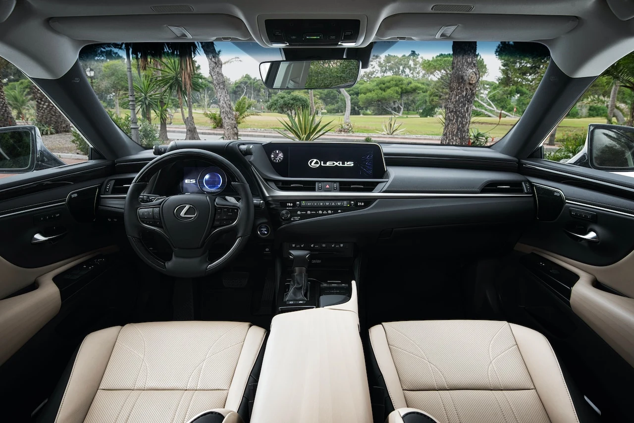 Lexus ES