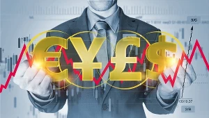 Kursy walut czekają na informację z sympozjum w Sintzre