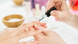 Jak odbudować paznokcie po manicure hybrydowym?