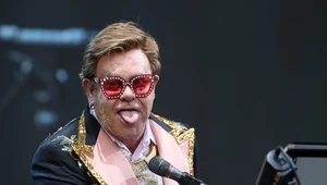 Elton John koncertuje w ramach pożegnalnej trasy "Farewell Yellow Brick Road Tour"