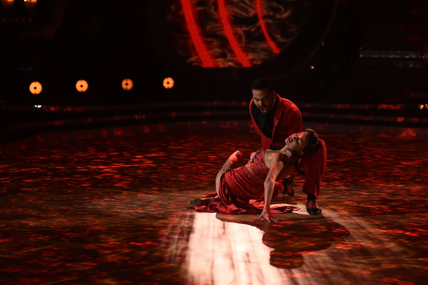 Nie dość, że pięknie zatańczyłaś, to jeszcze pięknie zagrałaś to tango” – ocenił Andrzej Grabowski.