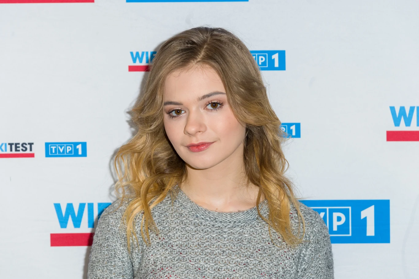 Julia Wróblewska pierwszy raz pojawiła się na wielkim ekranie w produkcji "Tylko mnie kochaj" Julia Wróblewska pierwszy raz pojawiła się na wielkim ekranie w produkcji "Tylko mnie kochaj"