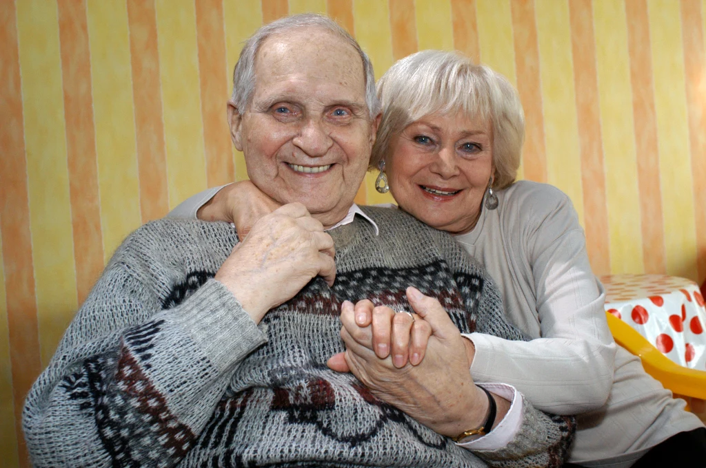 Zygmunt Kęstowicz i Kazimiera Utrata na planie "Klanu", 2005 rok Zygmunt Kęstowicz i Kazimiera Utrata na planie "Klanu", 2005 rok