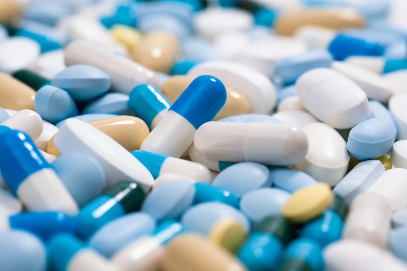 Selektywne inhibitory zwrotnego wychwytu serotoniny (SSRI) to leki stosowane w leczeniu depresji Selektywne inhibitory zwrotnego wychwytu serotoniny (SSRI) to leki stosowane w leczeniu depresji