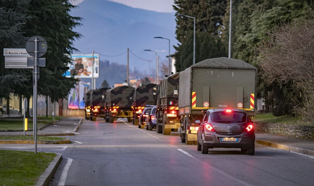 Brakuje też miejsc w kostnicach w rejonie Bergamo. Brakuje też miejsc w kostnicach w rejonie Bergamo.
