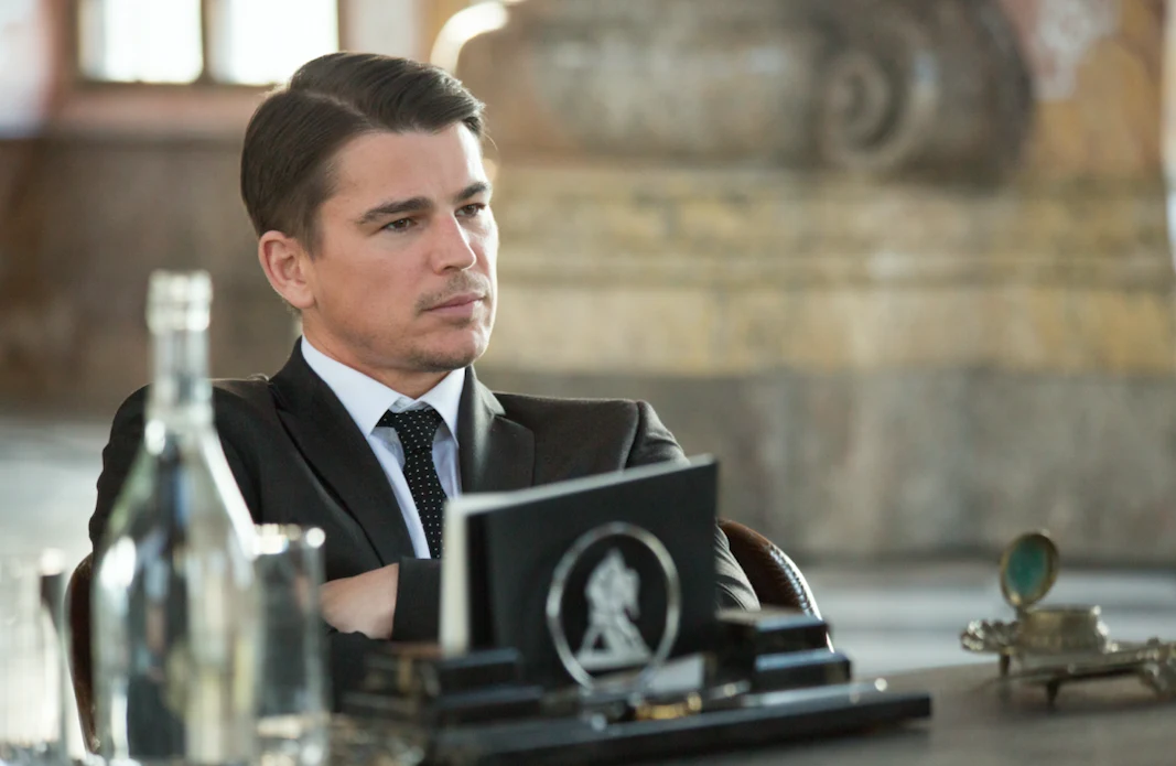 Josh Hartnett na planie filmu "Dolina Bogów" Josh Hartnett na planie filmu "Dolina Bogów"