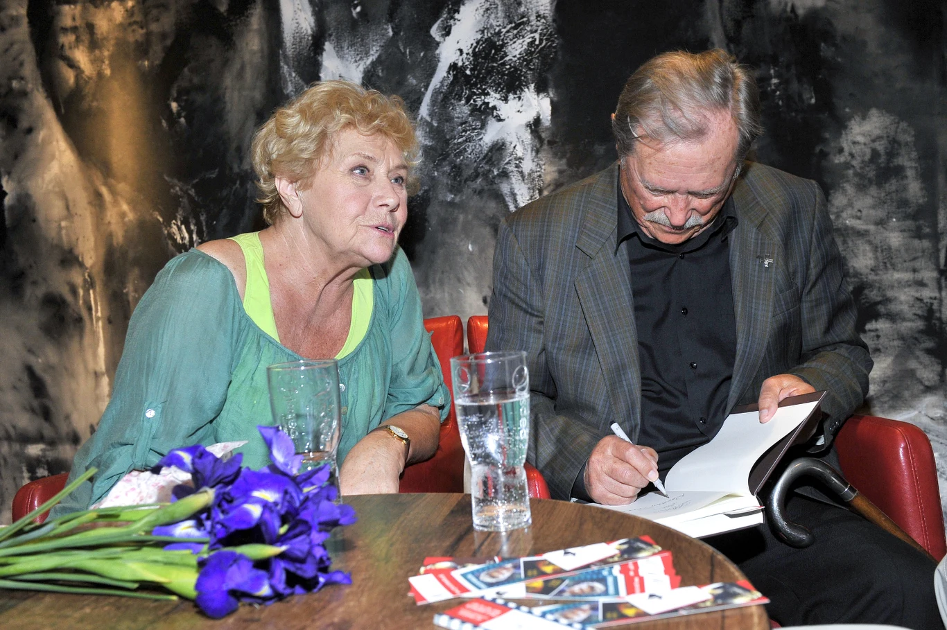 Teresa Lipowska, Emil Karewicz