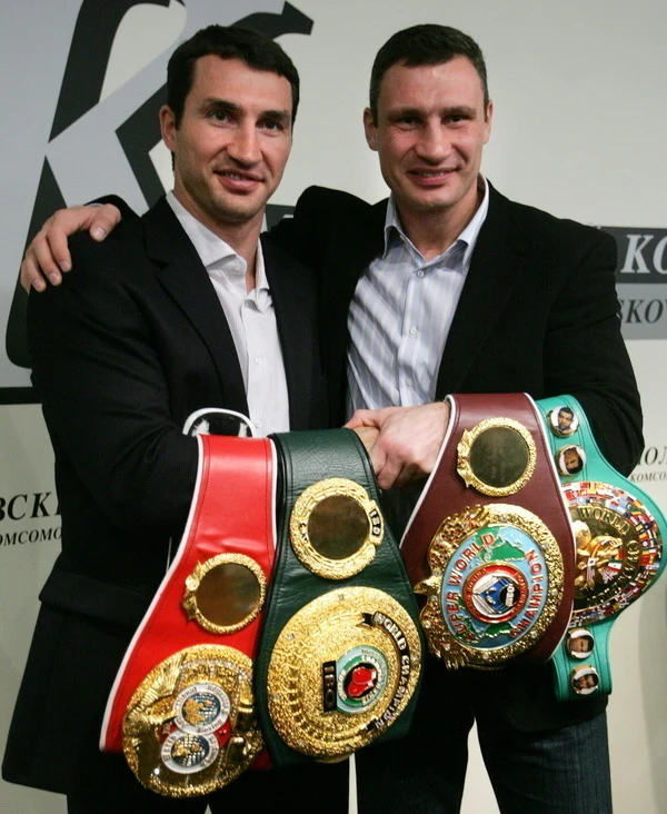 Władimir i Witalij Kliczkowie przez lata dominowali w wadze ciężkiej Władimir i Witalij Kliczkowie przez lata dominowali w wadze ciężkiej