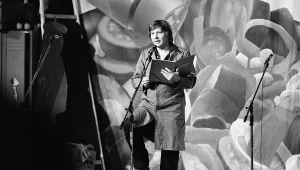 Zenon Laskowik na scenie. Kabaret Tey w programie "Z tylu sklepu" (1980)