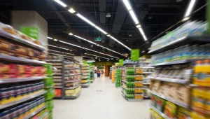 Grupa Eurocash zamknęła kilkadziesiąt sklepów marek Duży Ben i Delikatesy Centrum. Zdjęcie ilustracyjne. 