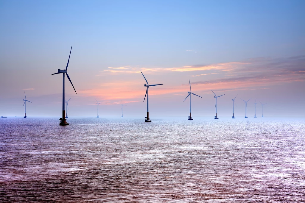 Chińska firma wybudowała ekspresowo morską turbinę wiatrową o mocy 14,3 MW