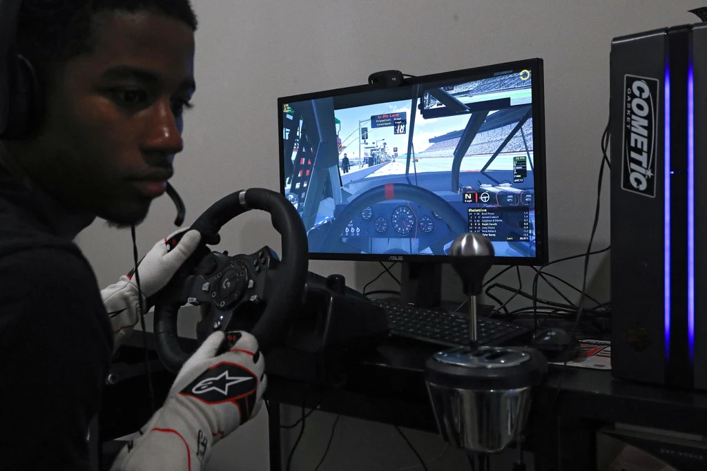 eNASCAR 