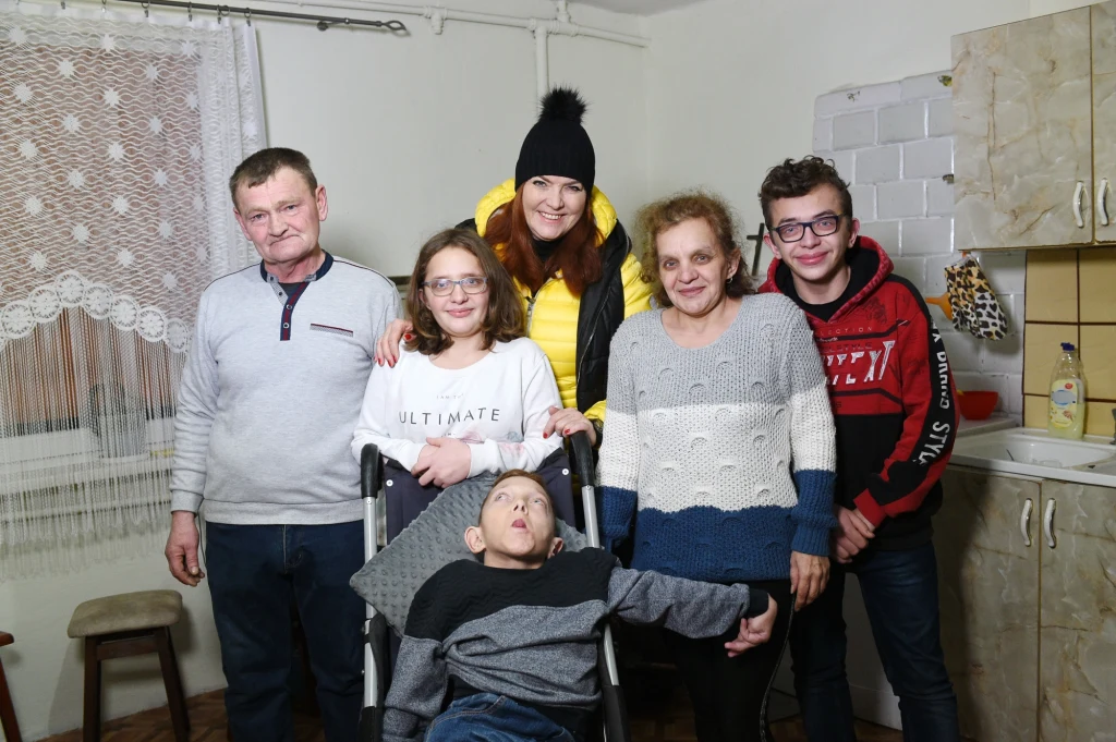 Pani Izabela i pan Waldemar z dziećmi Pani Izabela i pan Waldemar z dziećmi