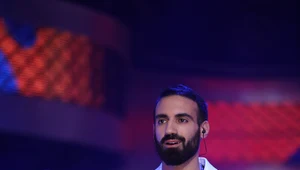 Sami Harb stara się umilać dzień sąsiadom