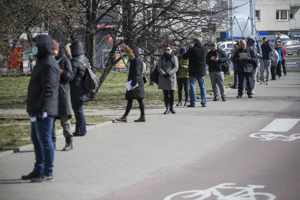 Jeśli firmy nie dostaną pomocy natychmiast, ruszy lawina zwolnień. Fot. Marek M Berezowski.