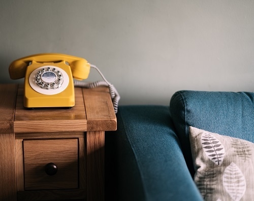 dom i telefon