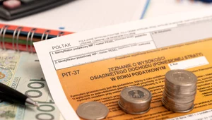 Pracujący emeryci mają czas na rozliczenie się z urzędem skarbowym do końca kwietnia.