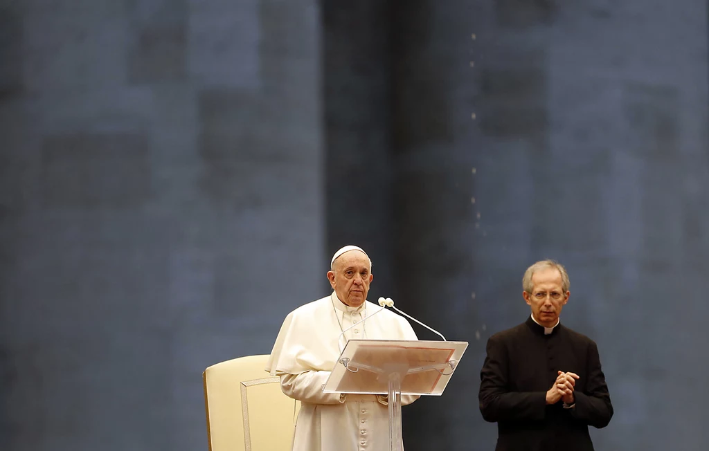 Do tego specjalnego błogosławieństwa dołączona będzie możliwość otrzymania odpustu zupełnego. Do tego specjalnego błogosławieństwa dołączona będzie możliwość otrzymania odpustu zupełnego.