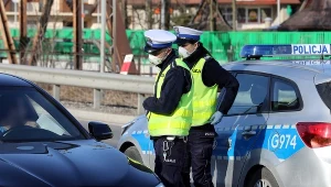 Osobie z potwierdzonym zakażeniem, która oddali się z wyznaczonego miejsca, grozi nawet rok więzienia.