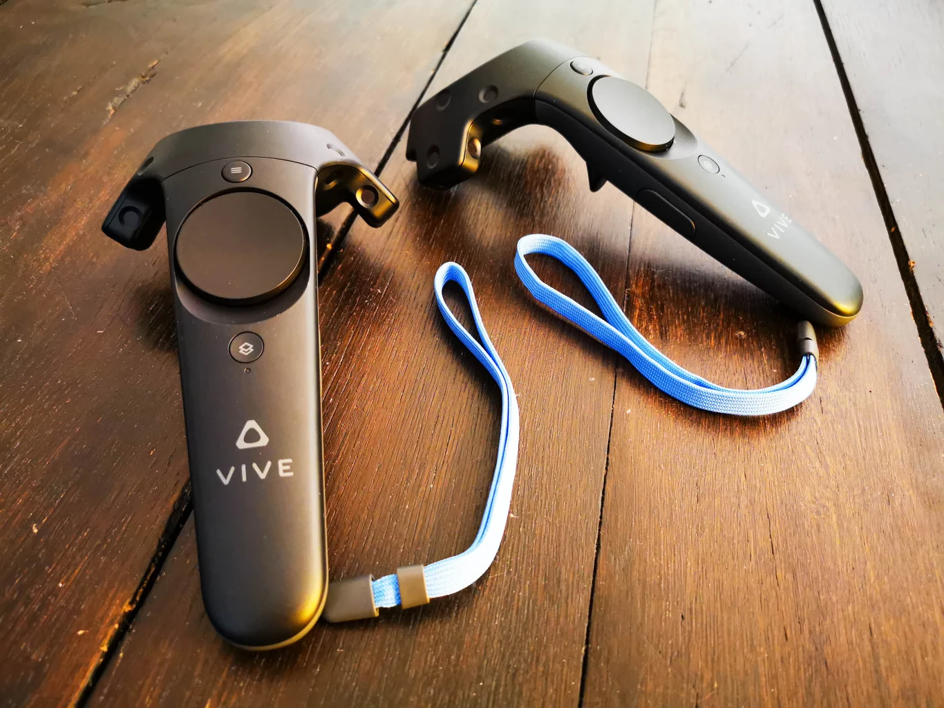 HTC Vive Cosmos Elite