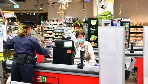 Handel przestawia się na wolniejsze obroty w związku z koronawirusem